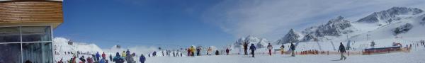 Kliknij aby ściągnąć panoramę z lodowca Stubai (399KB)